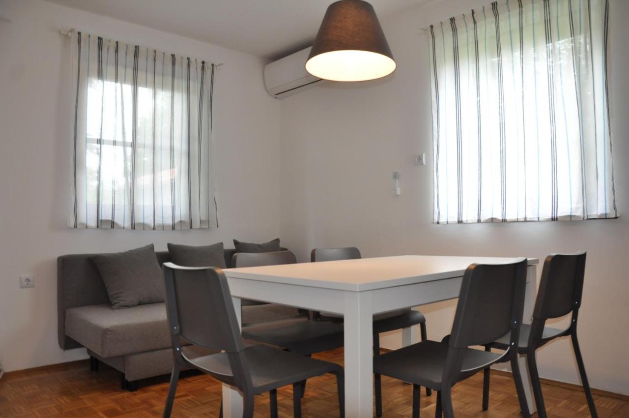 Apartma Julija Hiska 59 卡特兹奥布萨维 外观 照片